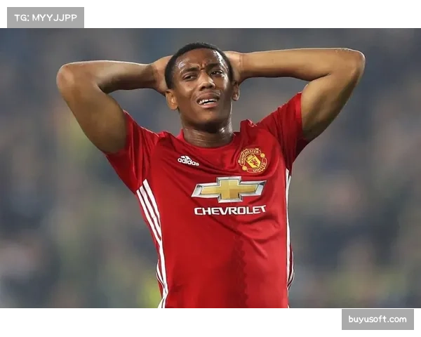 伤情更新:曼联边锋加纳乔因碰撞无法坚持,被安东尼换下 伤情更新:曼联边锋加纳乔因碰撞无法坚持,被安东尼换下